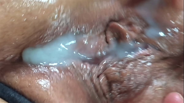 BBW black cock close up pussy fucking – big butt juicy ass booty milf SSBBW meaty open pussy drilled on camera, then gets filled with cum