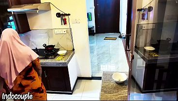 Indo Bokep full . Hijab Muslim wife called her sister Husband to check Gas. Sex everywhere.sex in kitchen . Cheating women moaning loudly