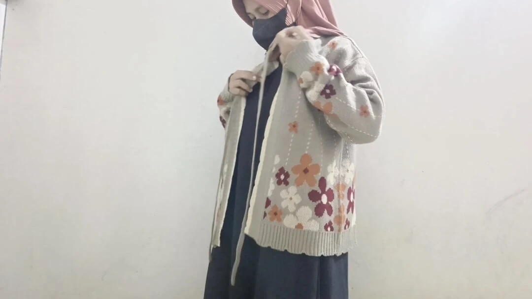 Viral! Hijab teacher big breasts colmek using Cucumber